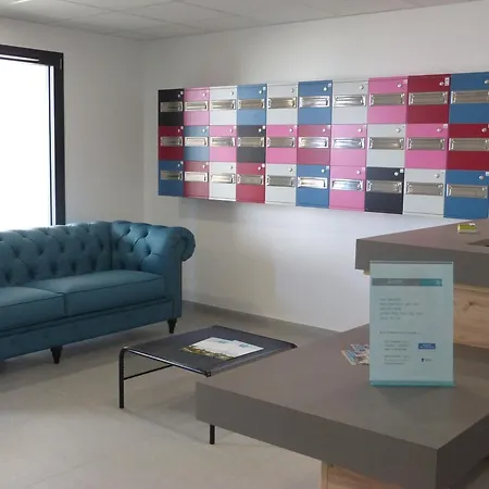 En Bord De Mer, 2 Chambres, Piscine, Parking, Animaux Admis - Fr-1-194-231 Appartement