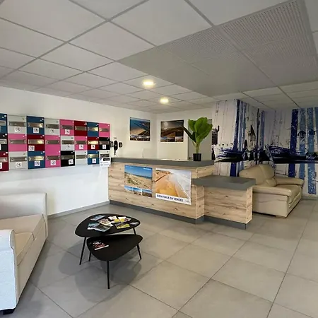 Apartmán En Bord De Mer, 2 Chambres, Piscine, Parking, Animaux Admis - Fr-1-194-231 *