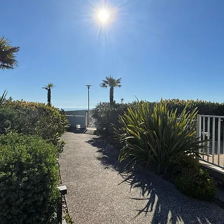 Apartmán En Bord De Mer, 2 Chambres, Piscine, Parking, Animaux Admis - Fr-1-194-231 *